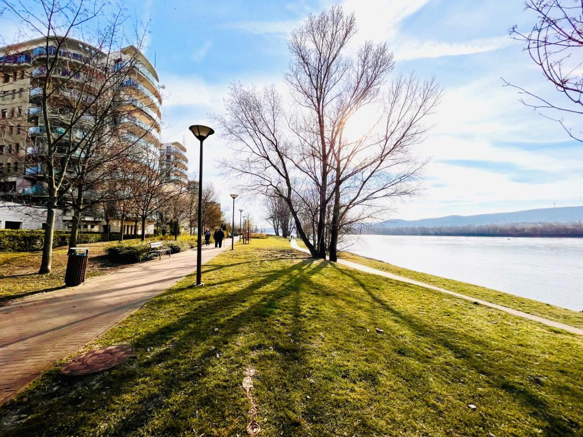 Marina Garden Apartment บูดาเปสต์ ภายนอก รูปภาพ